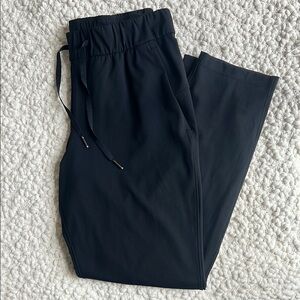 Lululemon Like-New Women’s Studio Drawstring Pants